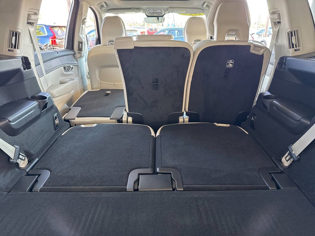 New 2026 Volvo XC90 T8 Ultra w/ Protection Package Premier AWD/4WD image 15
