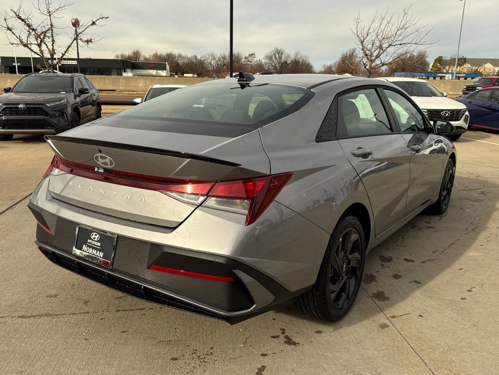 New 2026 Hyundai Elantra Sport image 4