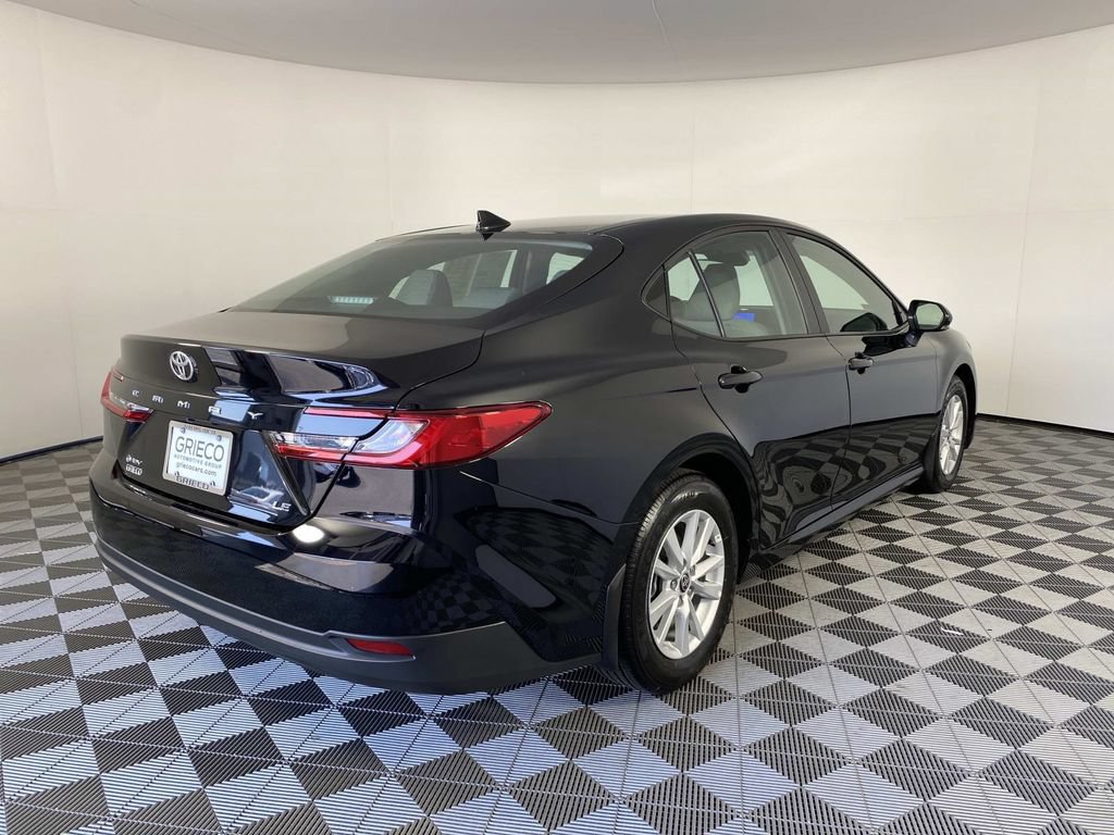 Used 2026 Toyota Camry LE FWD image 9