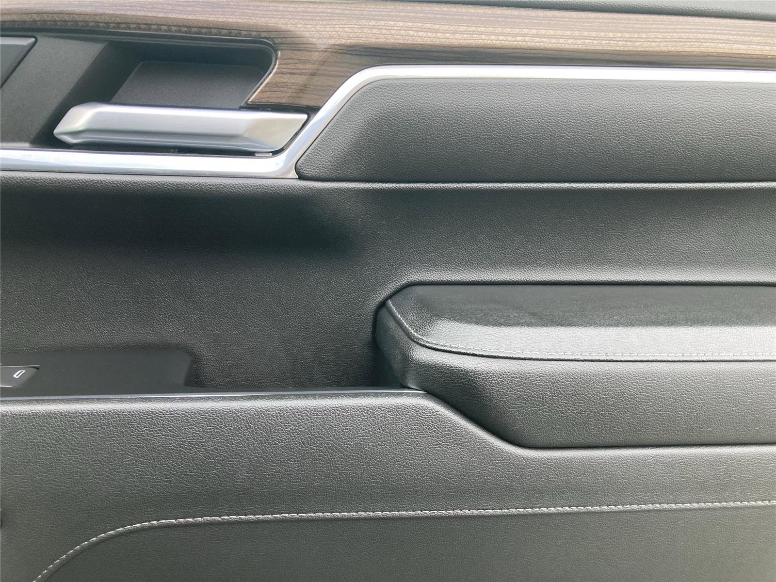 Used 2023 Chevrolet Silverado 1500 RST w/ Z71 Off-Road Package image 30