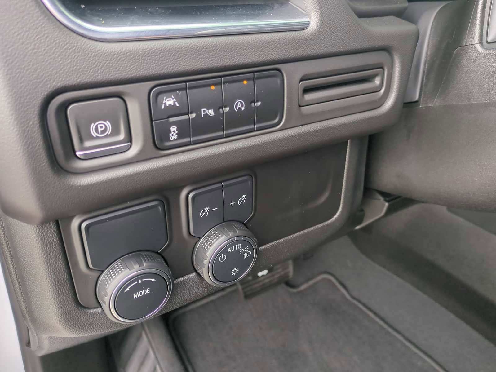 Used 2024 Chevrolet Tahoe LS w/ Driver Alert Package RWD image 35