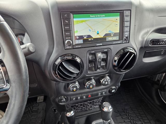 Certified 2017 Jeep Wrangler Unlimited Sahara AWD/4WD image 21