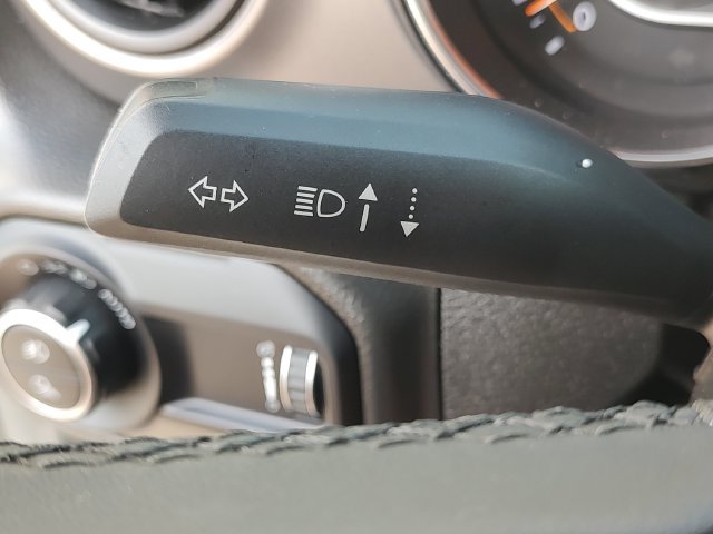 Used 2023 Jeep Gladiator Sport AWD/4WD image 23