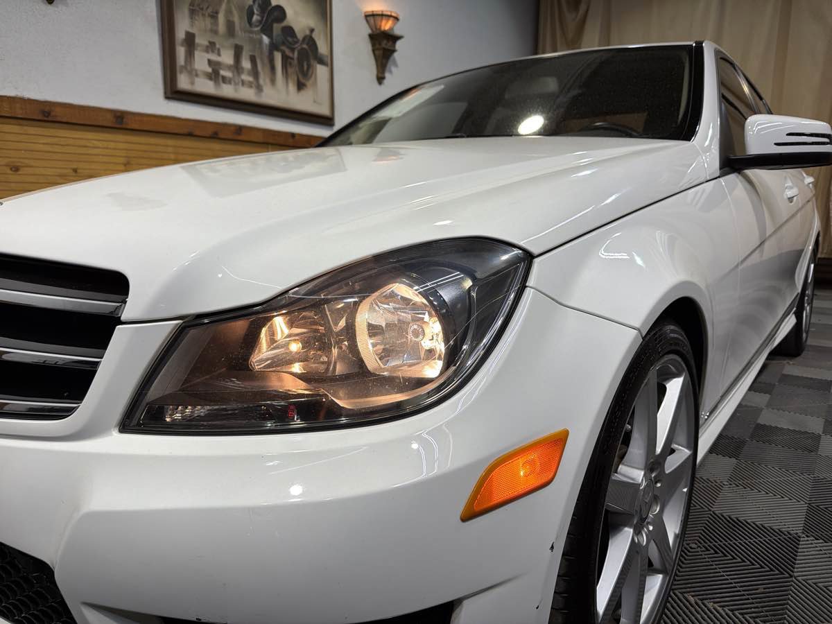 Used 2014 Mercedes-Benz C 250 Sedan w/ 18" AMG 7-Spoke Alloy Package image 8