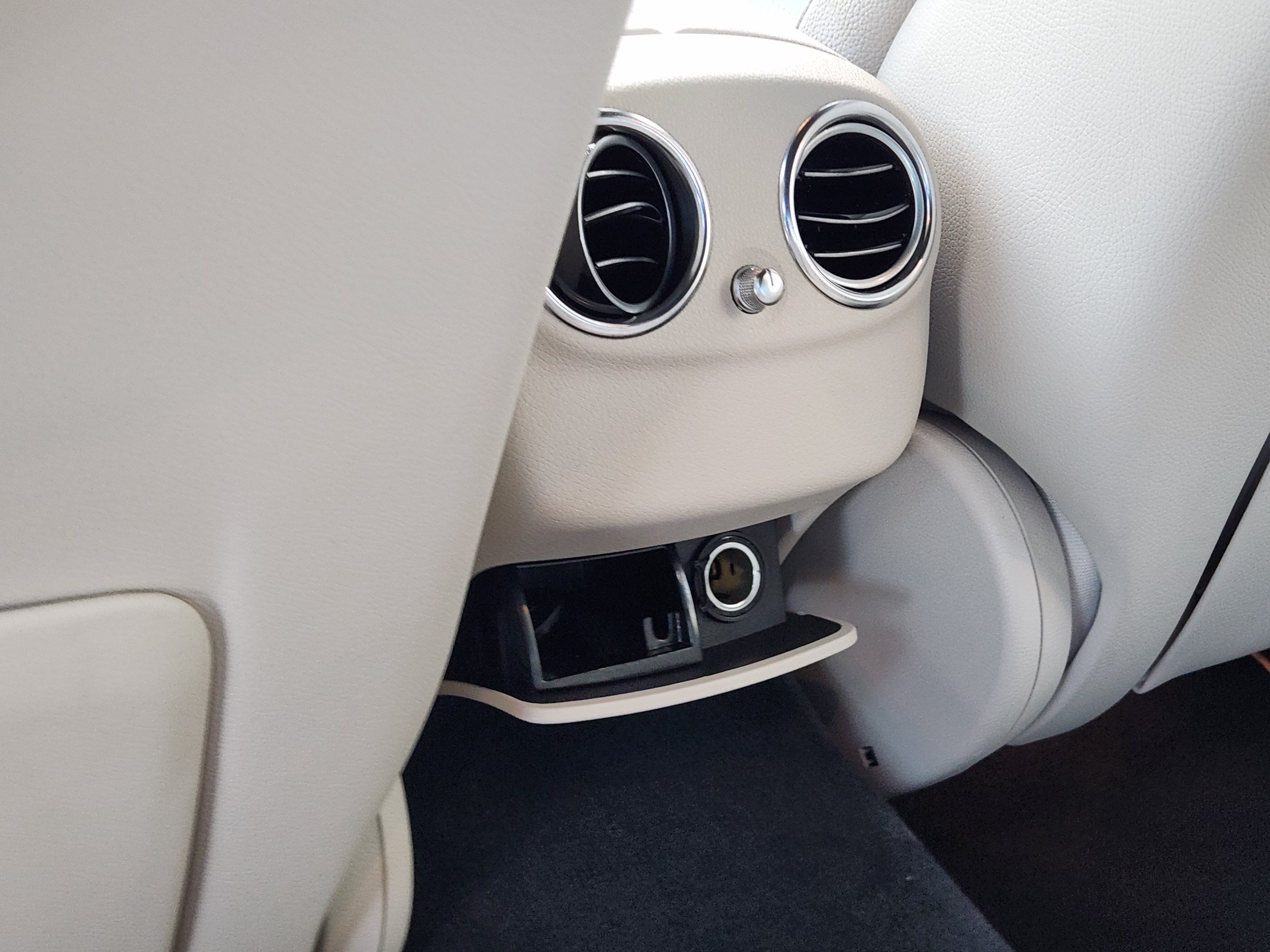 Used 2018 Mercedes-Benz E 300 image 31