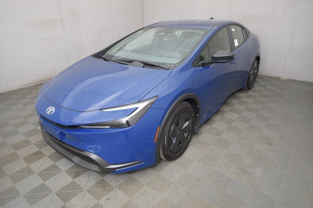 New 2026 Toyota Prius LE image 1