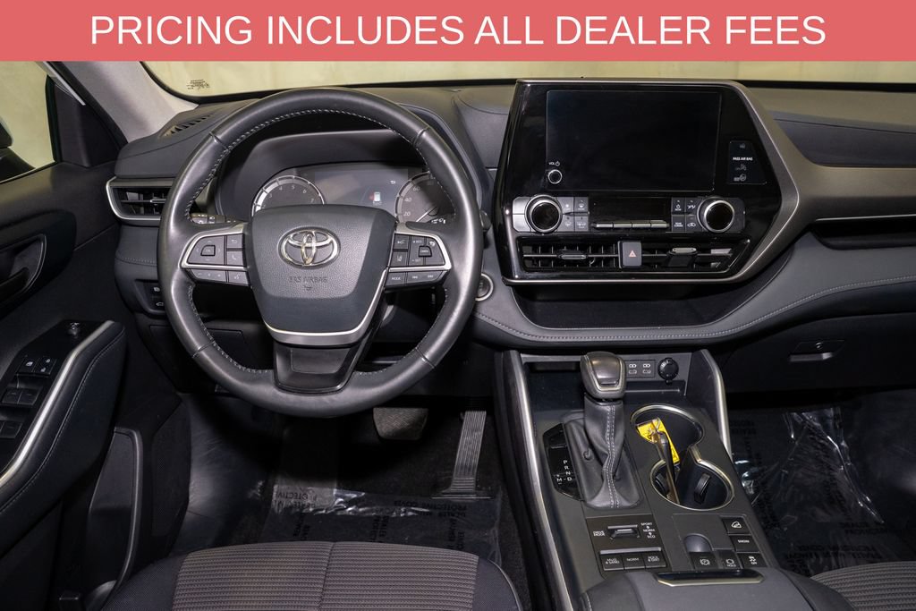 Certified 2025 Toyota Highlander LE AWD/4WD image 7