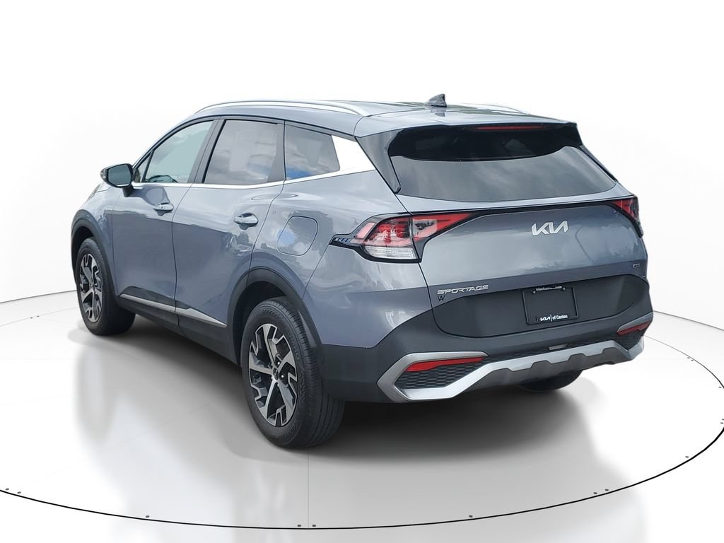 Certified 2024 Kia Sportage EX AWD/4WD image 3