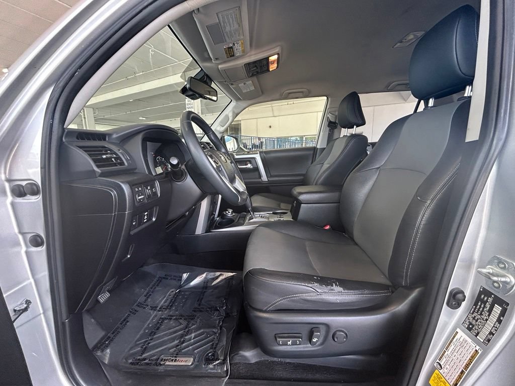 Used 2020 Toyota 4Runner SR5 Premium AWD/4WD image 10