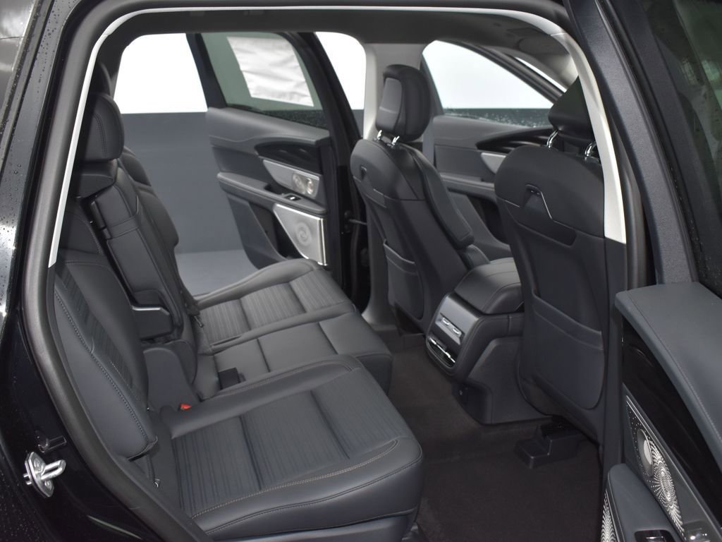 New 2026 Lincoln Nautilus Reserve AWD/4WD image 14