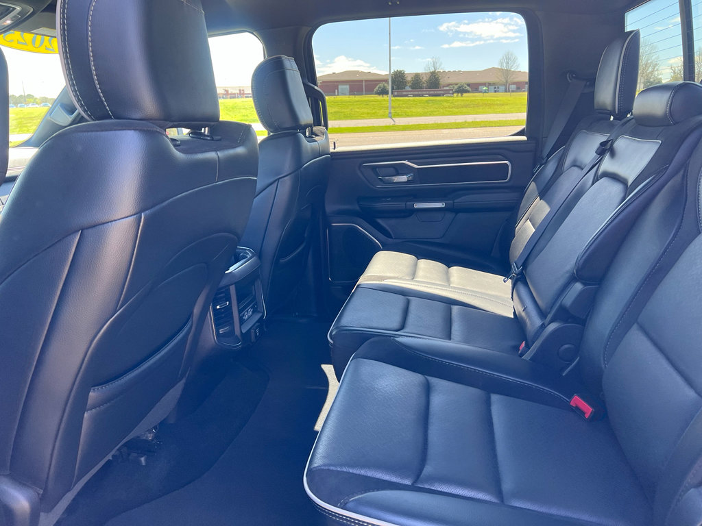 Certified 2025 RAM 1500 Laramie AWD/4WD image 11
