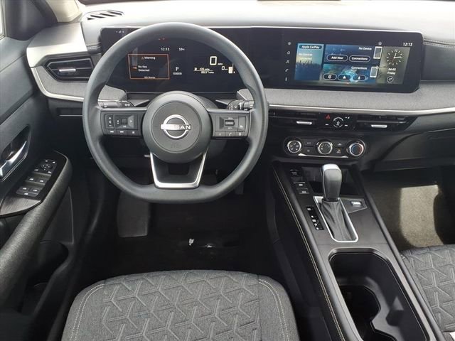 Certified 2025 Nissan Kicks SV image 9