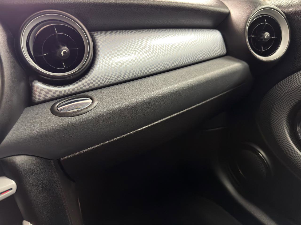 Used 2010 MINI Cooper S image 24