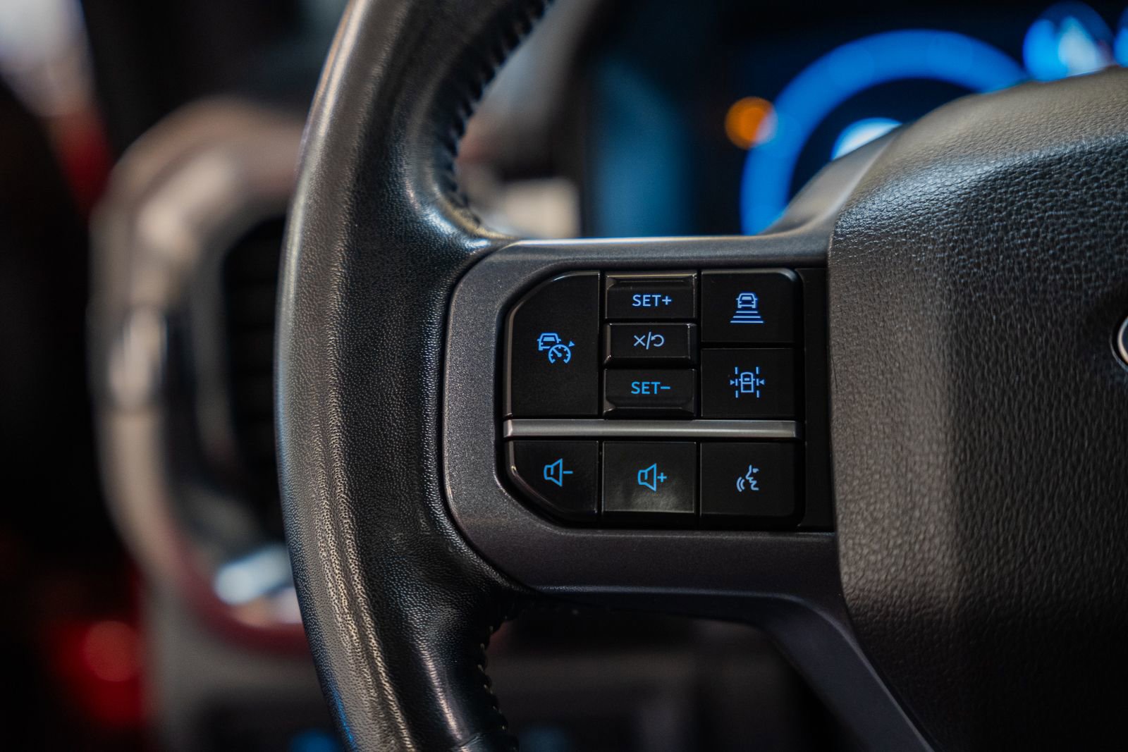 Certified 2023 Ford F150 Lariat w/ Equipment Group 502A High image 37