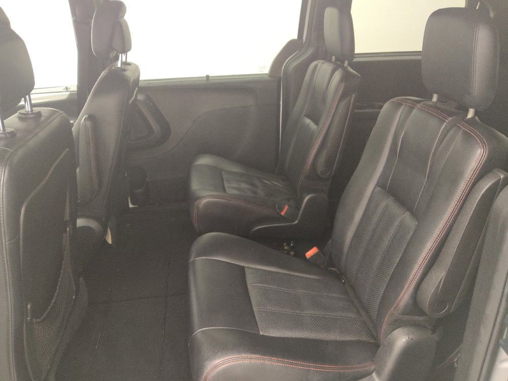 Used 2019 Dodge Grand Caravan GT image 18