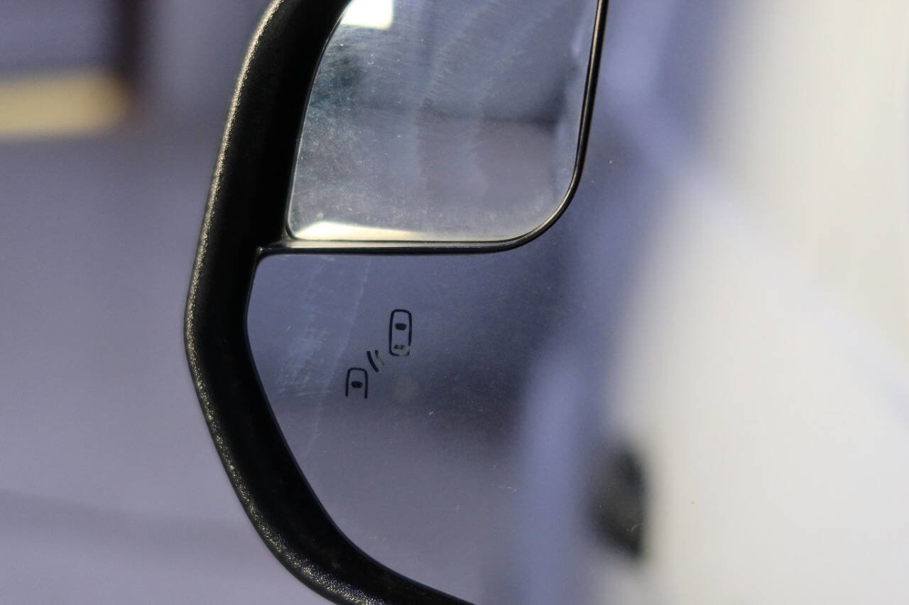 Used 2022 Ford Transit Connect XL image 33