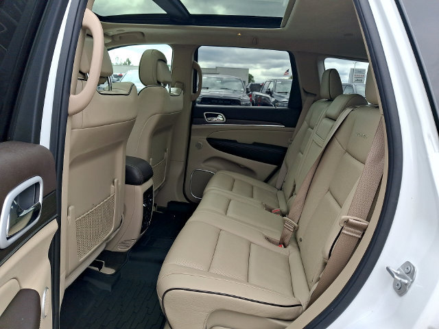 Used 2021 Jeep Grand Cherokee Summit AWD/4WD image 10