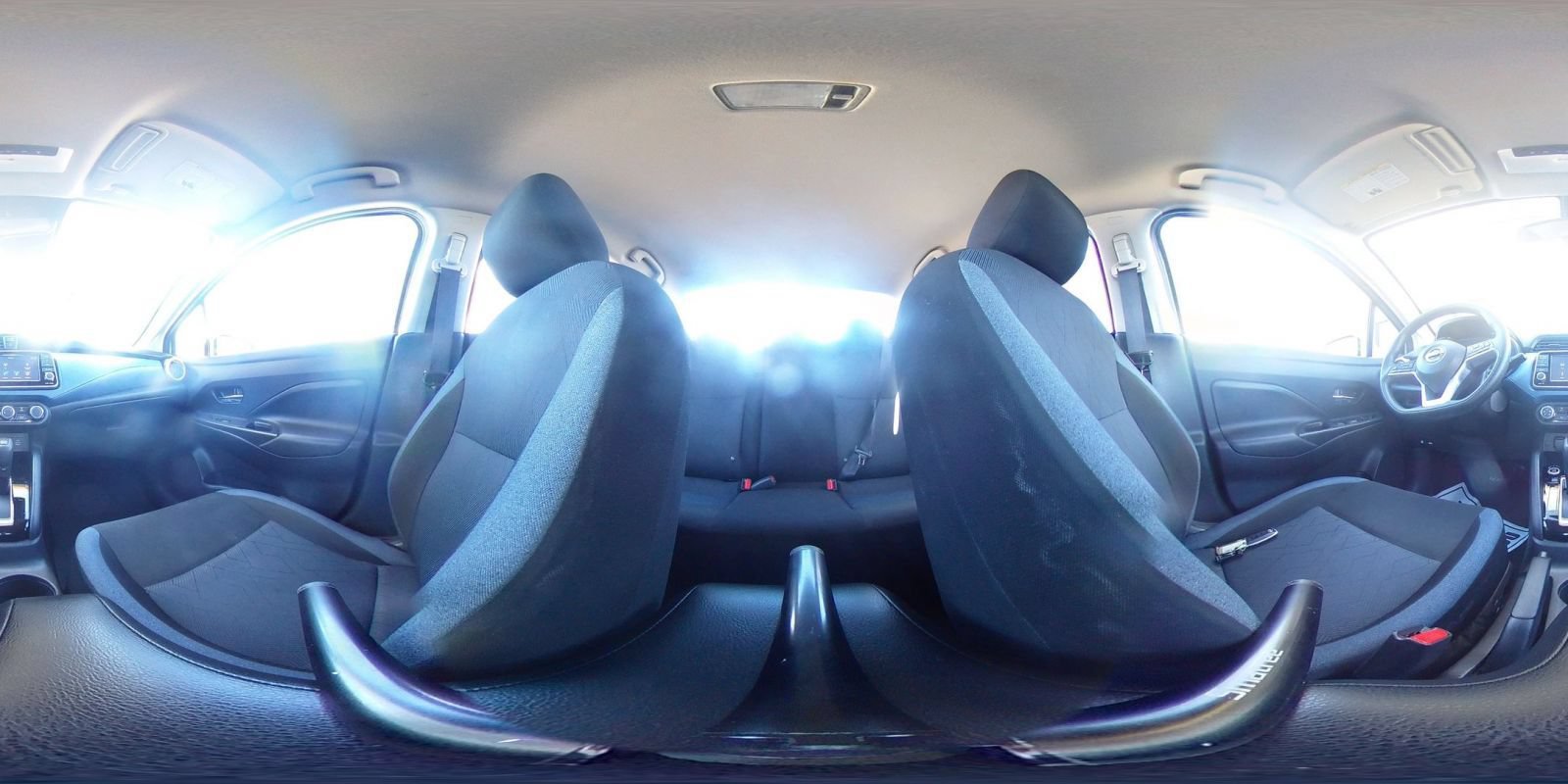 Used 2025 Nissan Versa SV FWD image 38