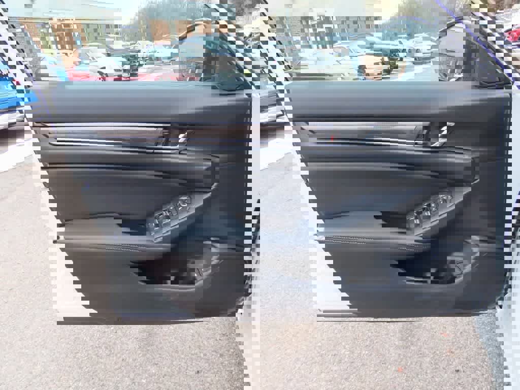 Certified 2022 Honda Accord Sport image 15