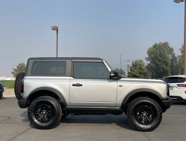 Used 2024 Ford Bronco Wildtrak image 2