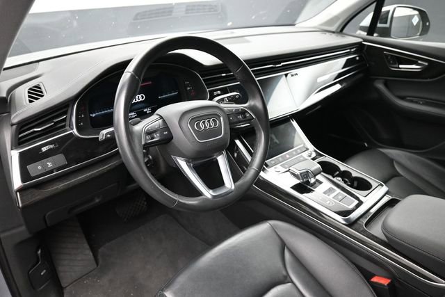 Used 2023 Audi Q7 2.0T Premium Plus w/ Premium Plus Package AWD/4WD image 12