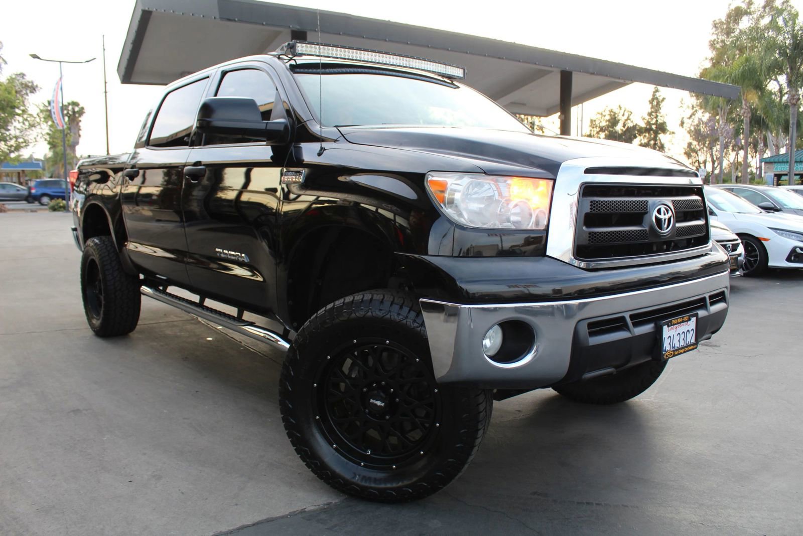 Used 2012 Toyota Tundra 2WD CrewMax w/ Tow Pkg image 7
