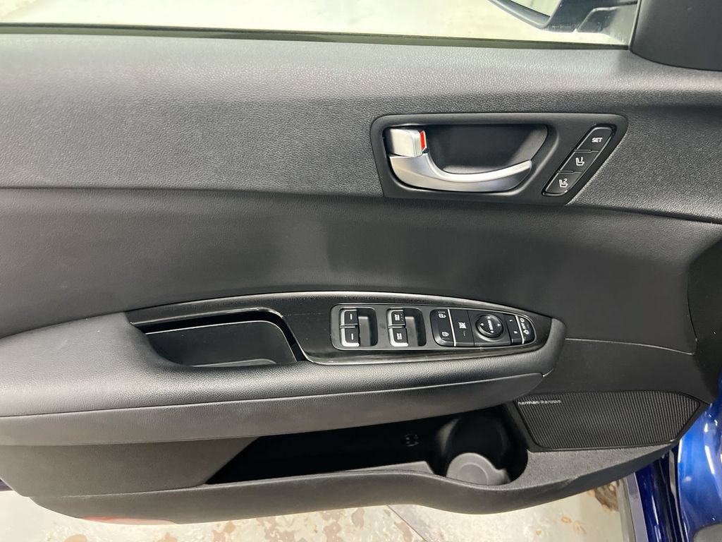 Used 2018 Kia Optima SX w/ Technology Package FWD image 22