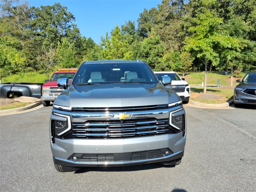 New 2026 Chevrolet Suburban Premier video 2