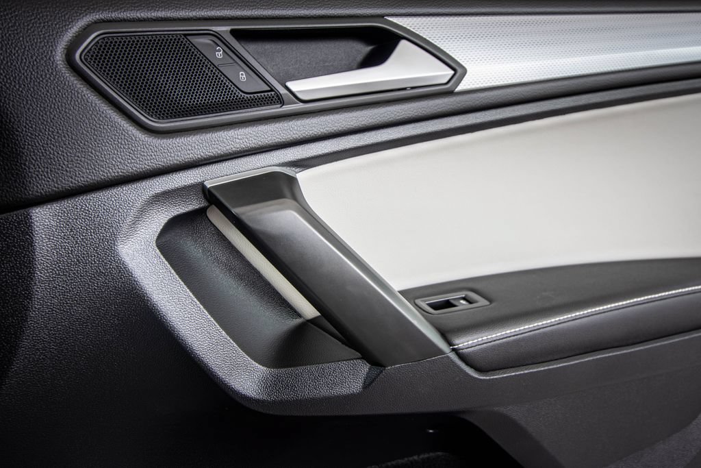 Certified 2024 Volkswagen Tiguan S FWD image 20