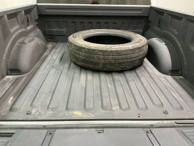 Used 2023 Ford F150 Lightning Lariat image 17