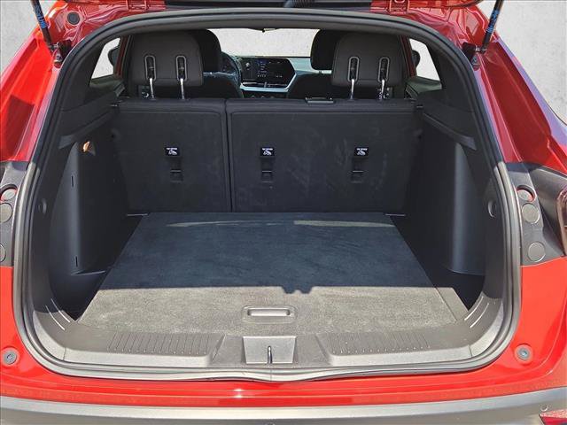 Used 2024 Chevrolet Trax RS w/ Driver Confidence Package FWD image 6