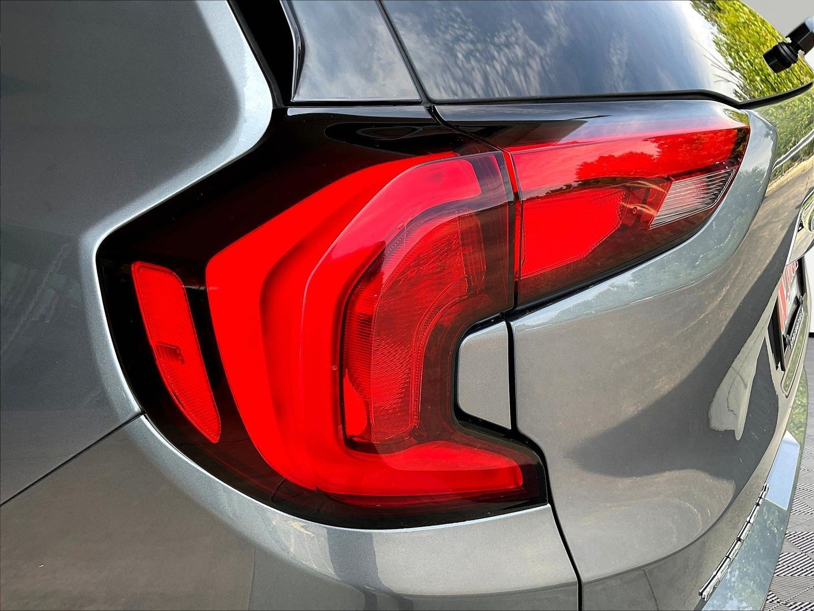 Used 2020 GMC Terrain SLT w/ Preferred Package FWD image 23