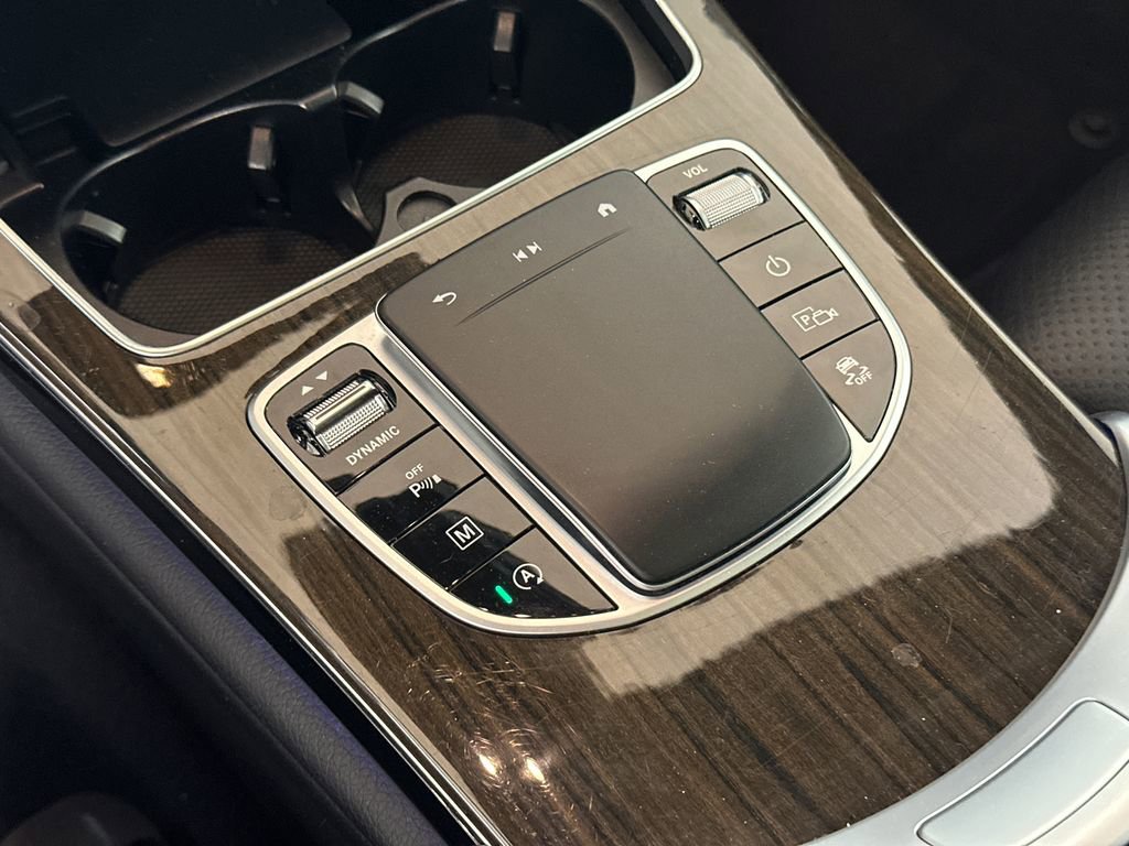 Certified 2022 Mercedes-Benz GLC 300 image 33