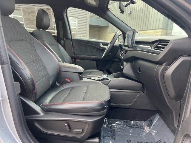 Used 2023 Ford Escape ST-Line Select w/ Tech Pack #2 image 11