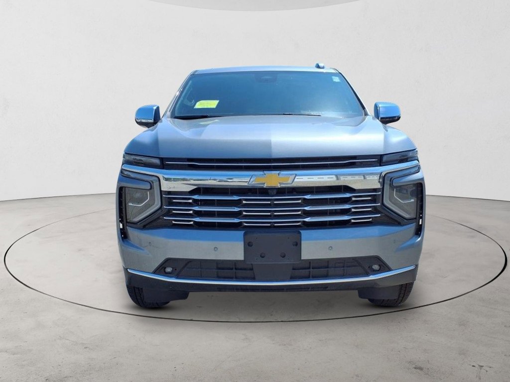 New 2025 Chevrolet Suburban Premier image 3