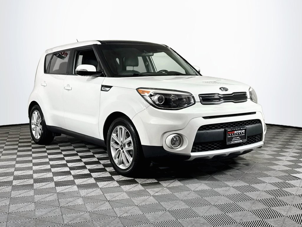 Used 2017 Kia Soul + w/ Primo Package