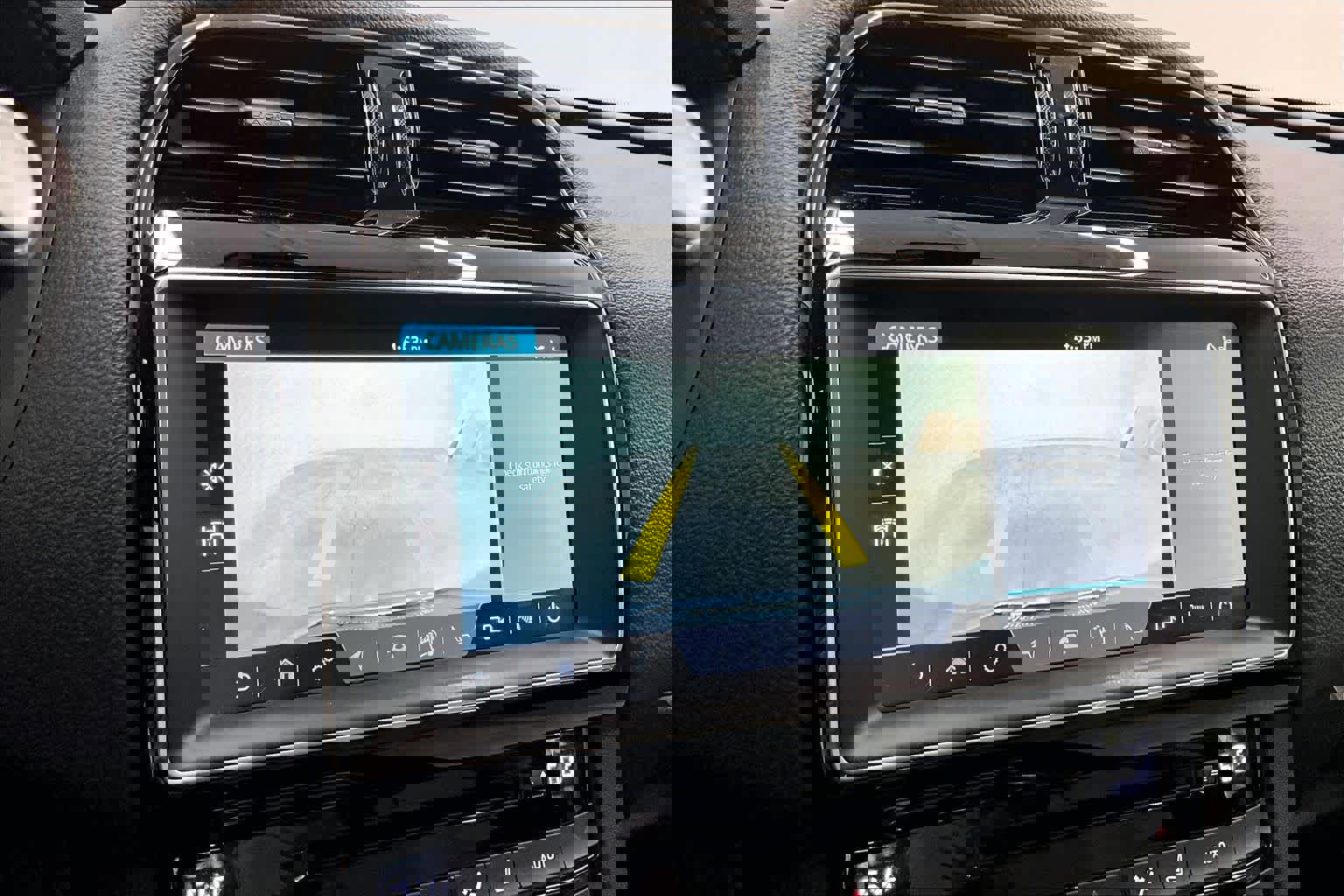 Used 2017 Jaguar F-PACE Prestige image 23