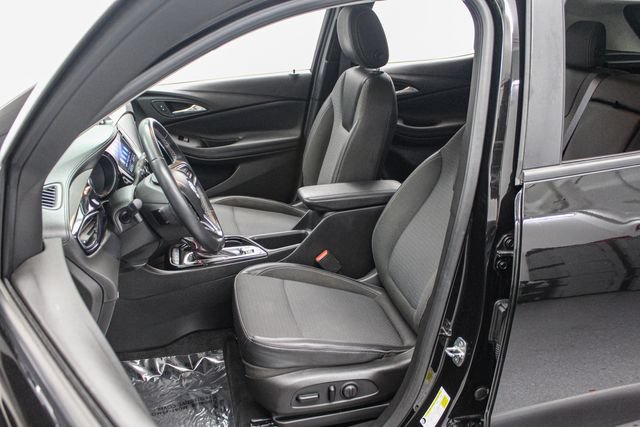 Used 2021 Buick Encore GX Select w/ Sport Touring Package FWD image 20