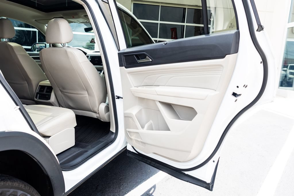Used 2021 Volkswagen Atlas SE w/ Panoramic Sunroof Package FWD image 54