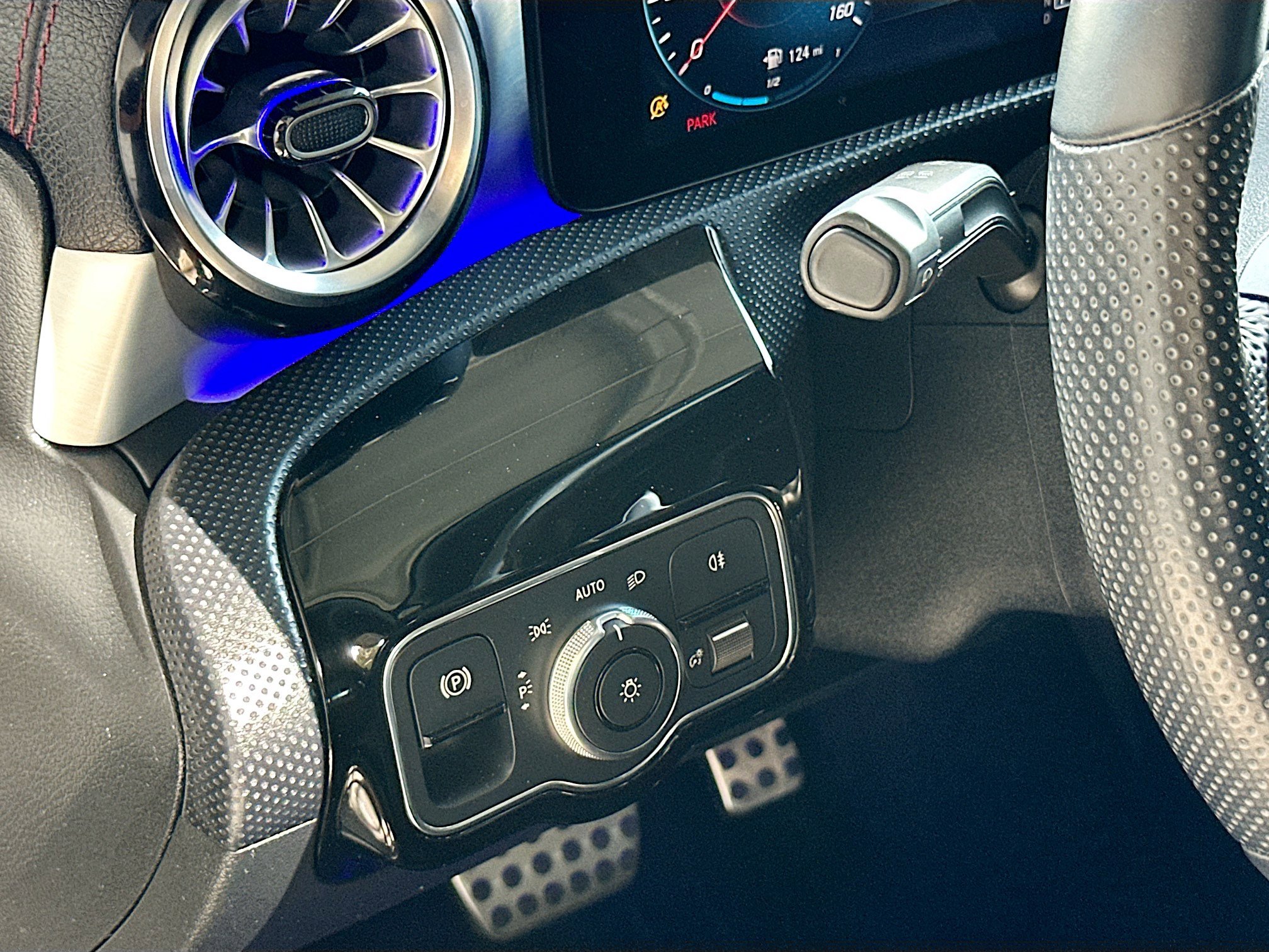 Used 2023 Mercedes-Benz CLA 250 image 10