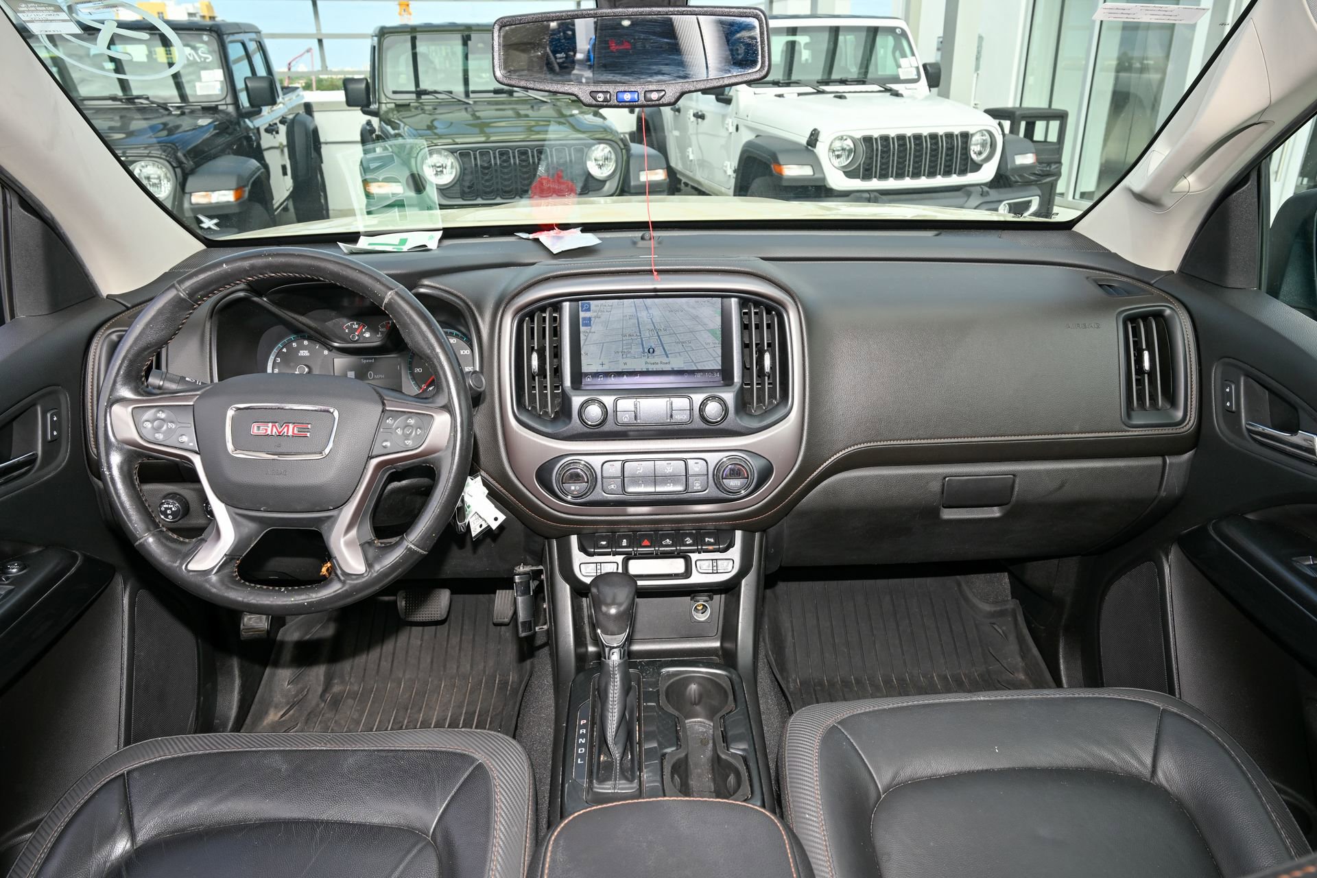 Used 2022 GMC Canyon AT4 image 19