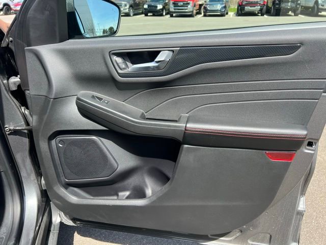 Used 2023 Ford Escape ST-Line w/ Tech Pack #1 AWD/4WD image 10