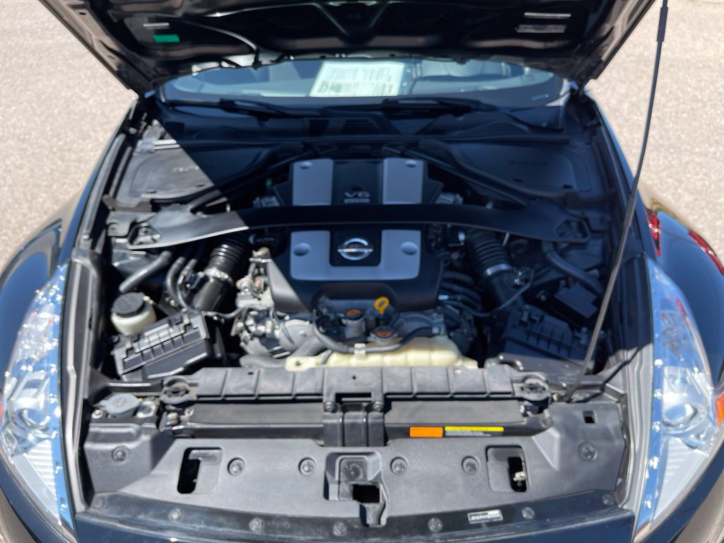 Used 2015 Nissan 370Z Touring Sport RWD image 22