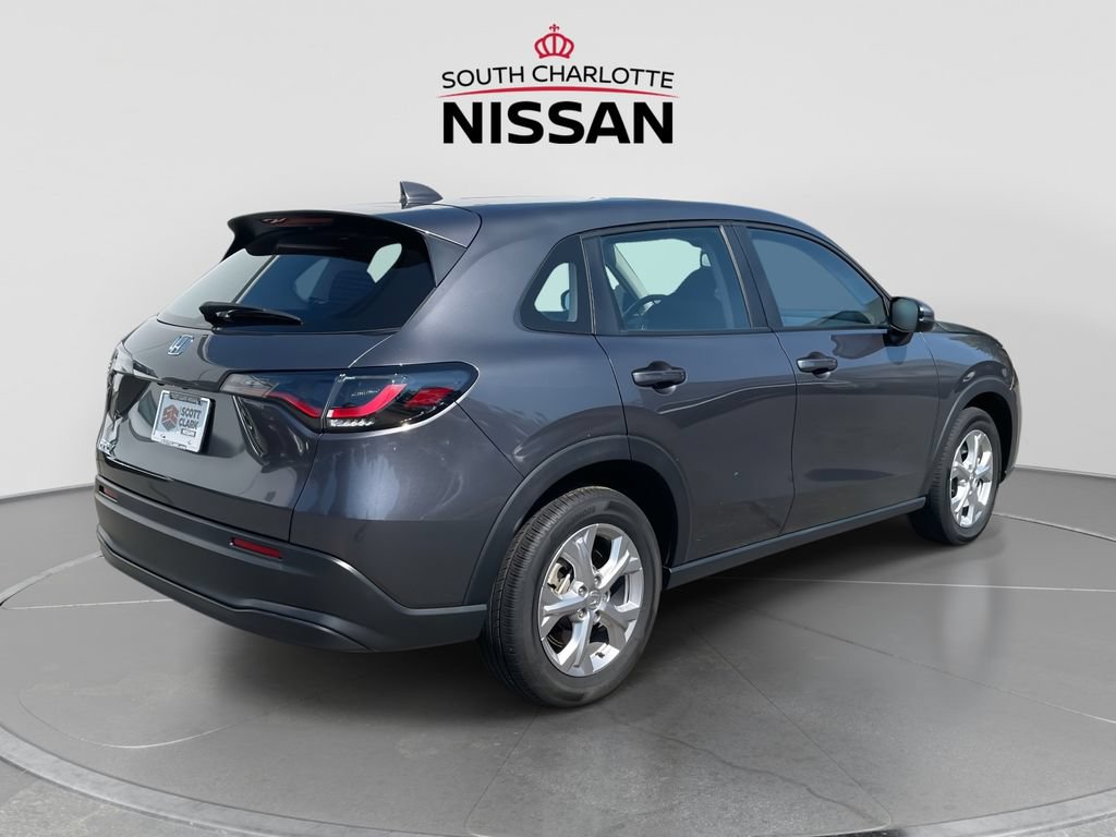 Used 2023 Honda HR-V LX image 6