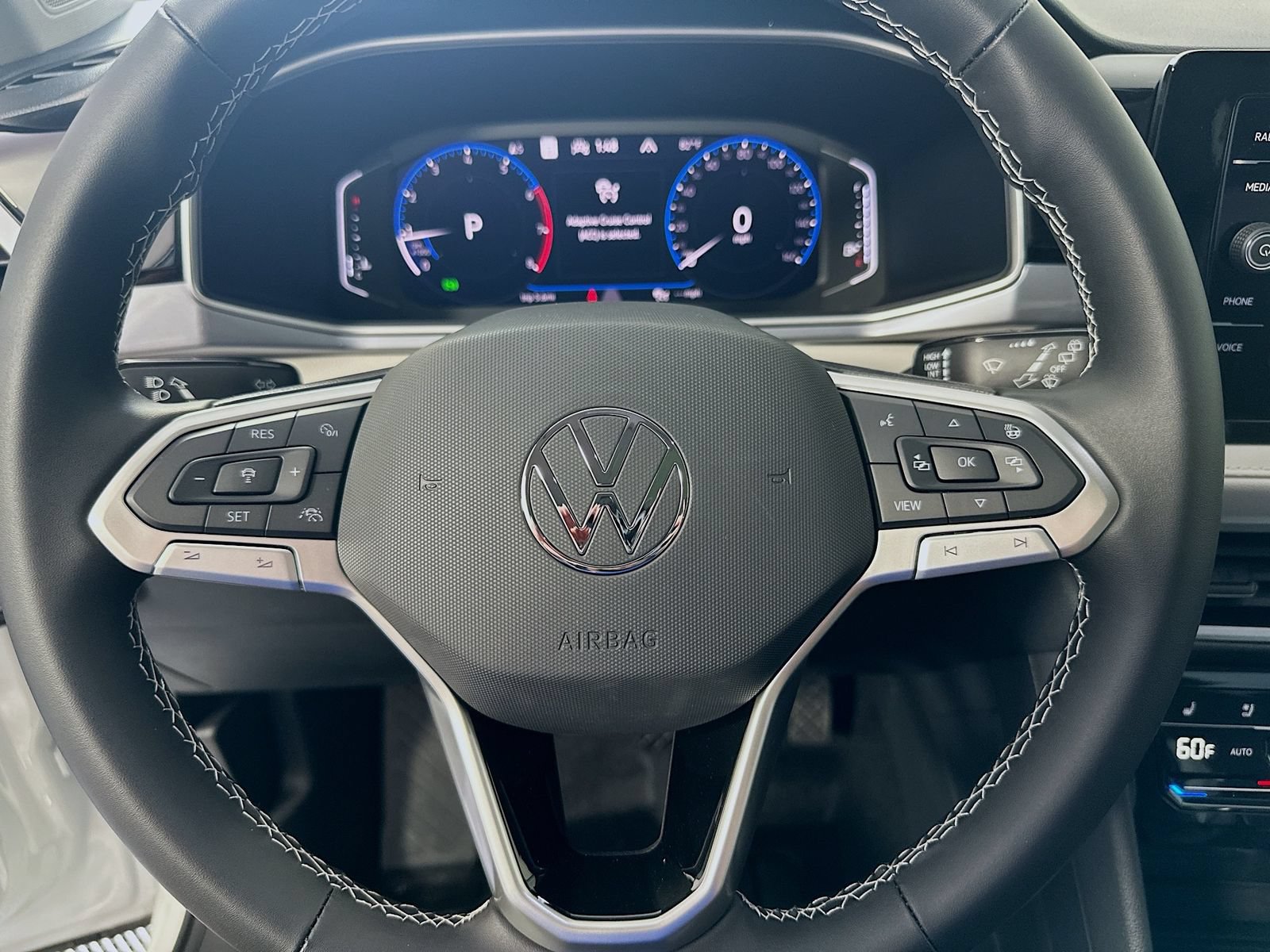 New 2026 Volkswagen Taos SEL AWD/4WD image 11