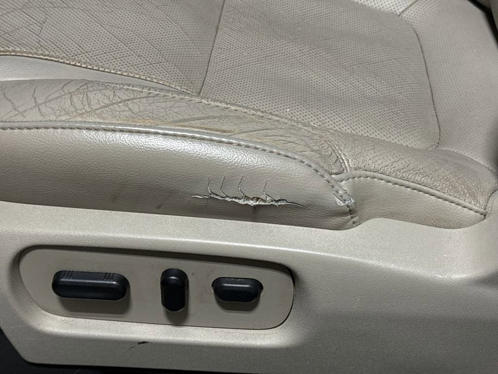 Used 2013 Ford Explorer Limited AWD/4WD image 42