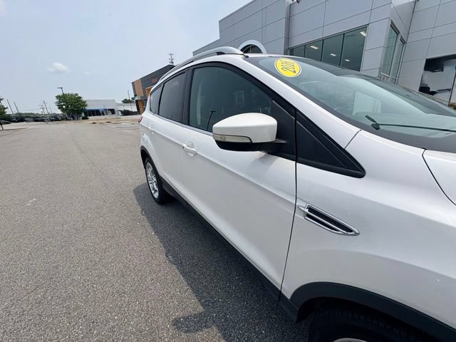 Used 2016 Ford Escape Titanium w/ Equipment Group 301A FWD image 10