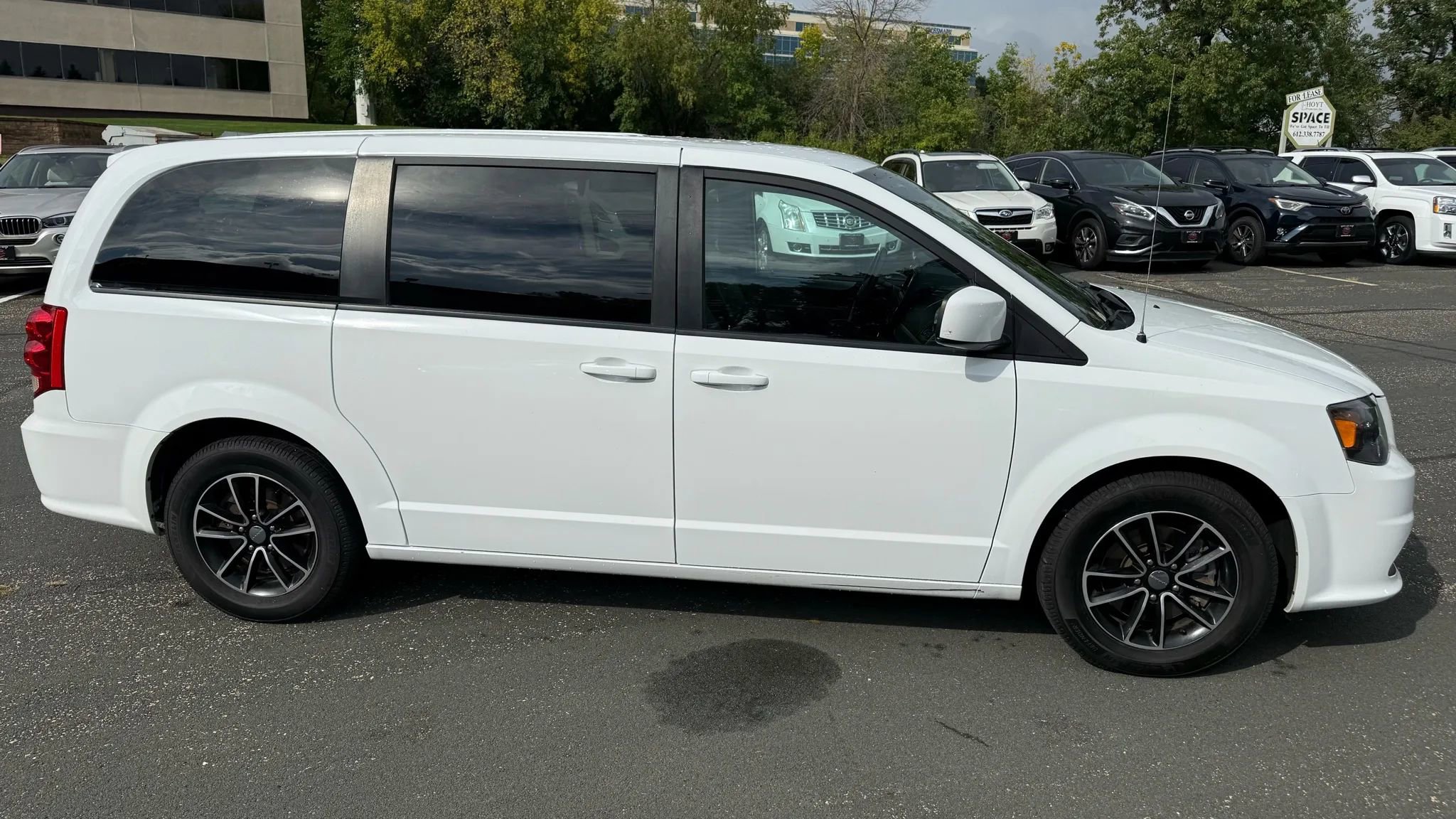 Used 2019 Dodge Grand Caravan GT image 6