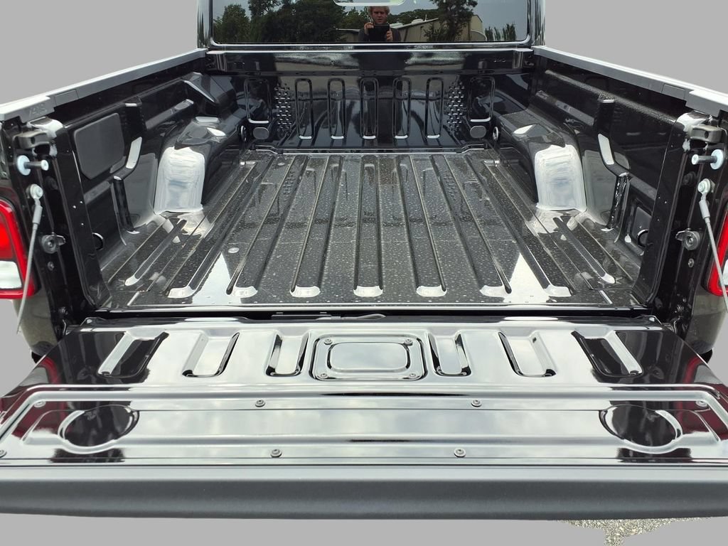 New 2026 Jeep Gladiator Sport AWD/4WD image 23