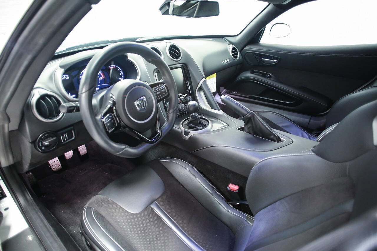 Used 2015 Dodge Viper w/ Quick Order Package 22J GT image 11